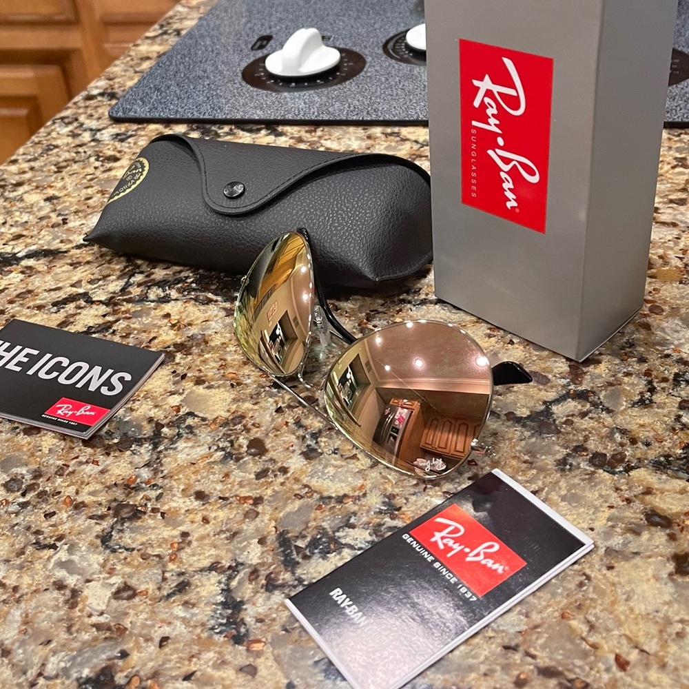 Ray-Ban RB3026